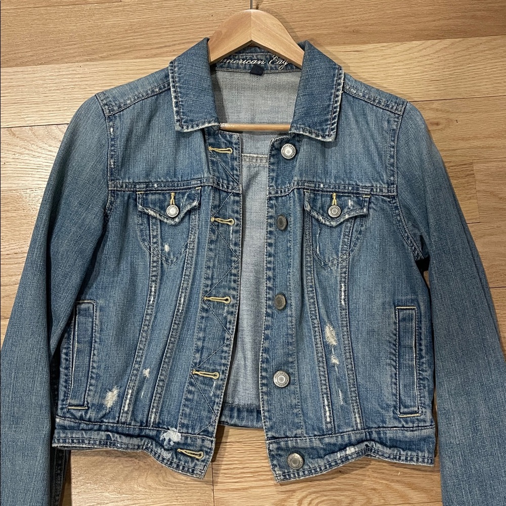 American Eagle Outfitters Light Blue Denim Jacket - size M - Picture 2 of 6